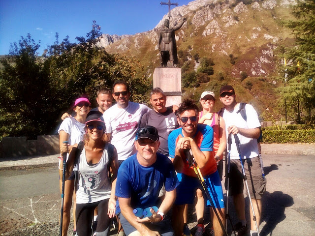 Llegada a Covadonga. Foto con Pelayo